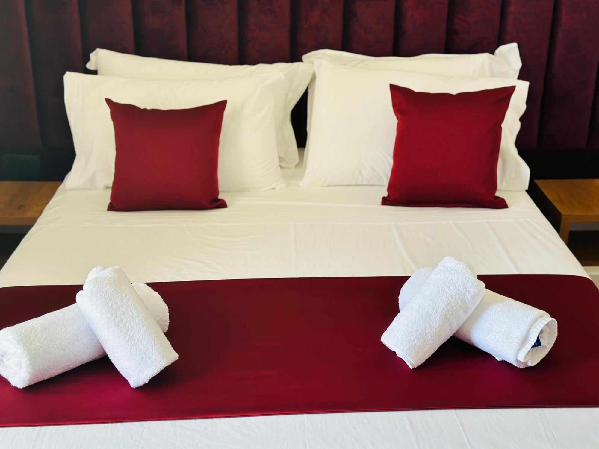 Illyrian Hotel 卡萨米尔 外观 照片